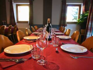 06. Catered chalet Regina Sankt Anton Eetzaal 1