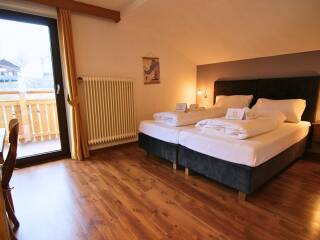 14. Catered chalet Raeterhof Fiss Tweepersoonskamer