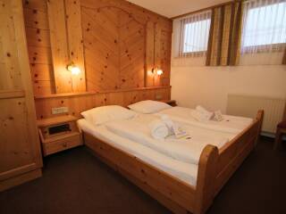 26. Catered chalet Elfriede Fiss Slaapkamer Appartement C